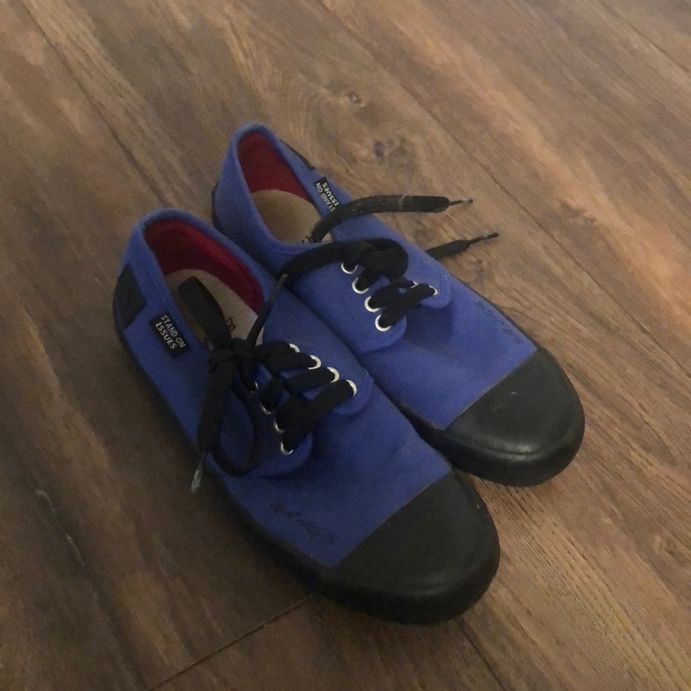 Blue bangs shoes 6.5